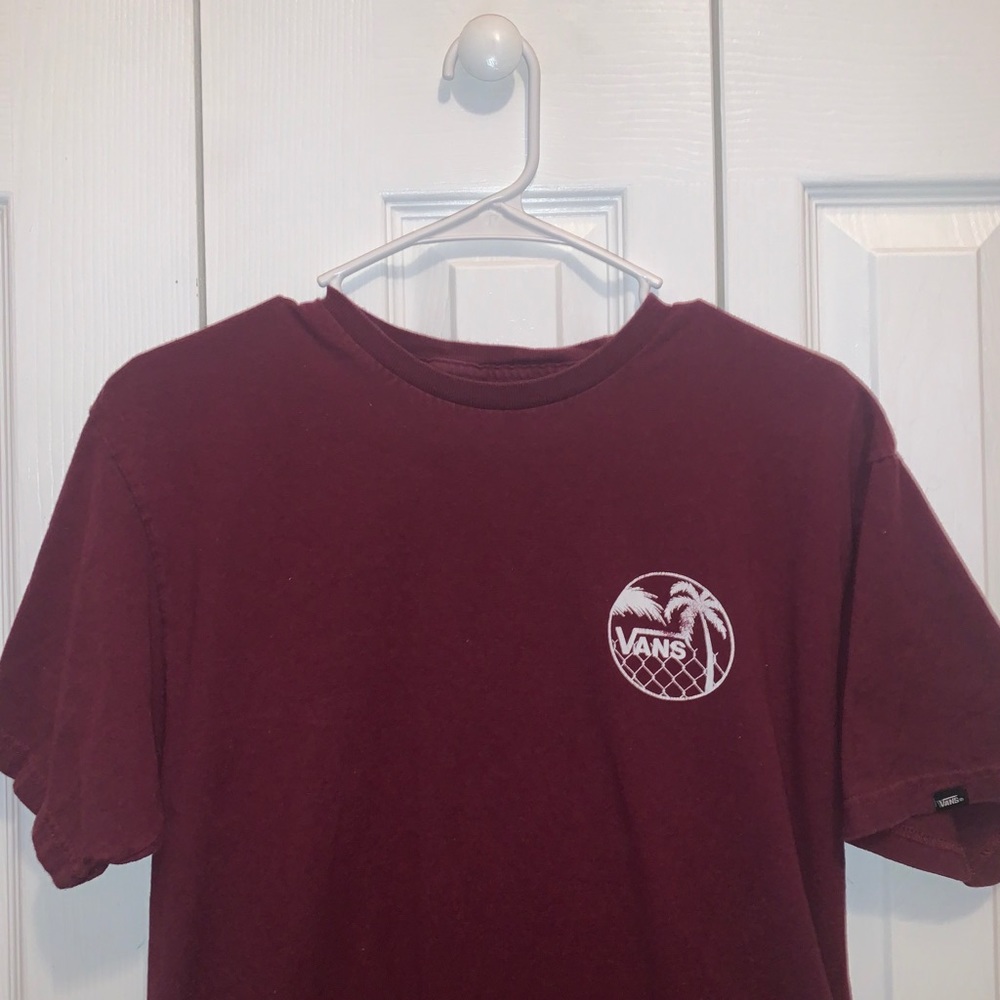 marooon vans tee